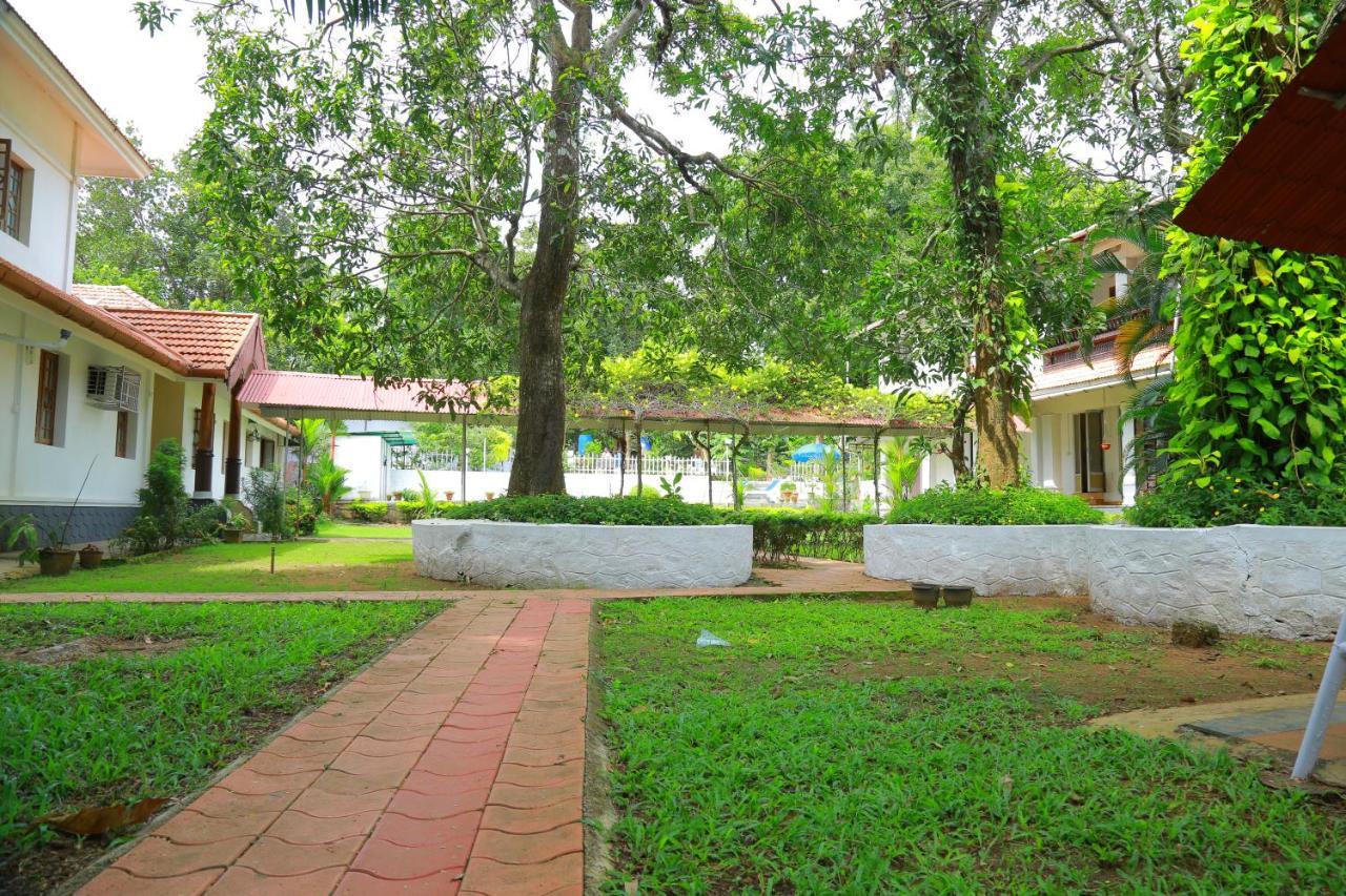 Ayuryogashram Heritage Thrissur Exterior photo